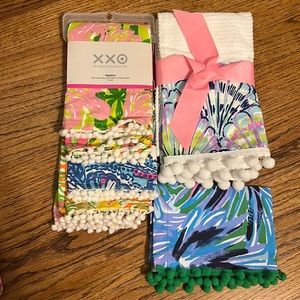 NWT Lilly Pulitzer Pom Pom Napkins / Towels
